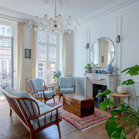 Appartement De La Tour De L'Horloge De Динан Екстериор снимка